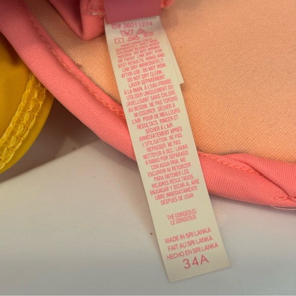 Victoria’s Secret women’s salmon coloured underwire bikini top in size 34 A‎ - Picture 7 of 7